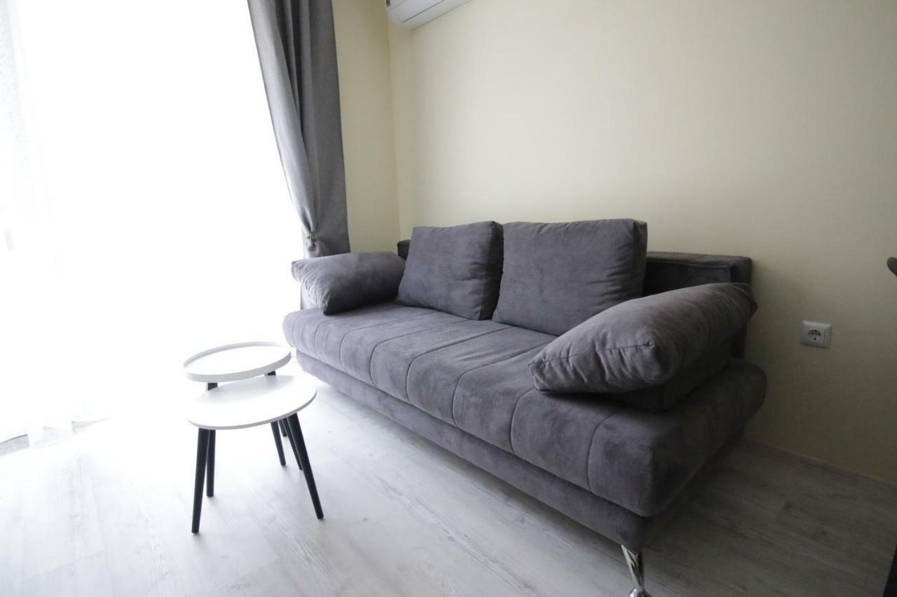La Familia Apartments Varna Exterior photo